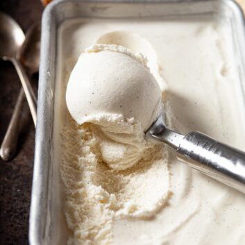 easy vanilla bean ice scream scooped