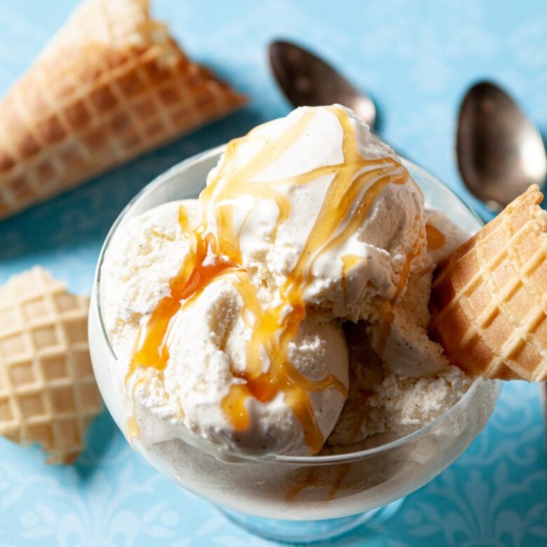 vanilla bean ice cream with caramel