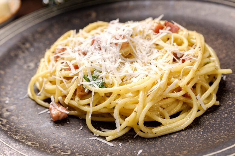 spaghetti carbonara in finished dish.