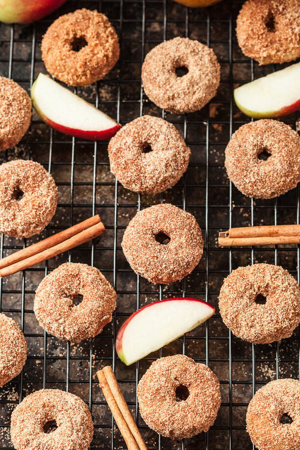 mini apple baked donuts with cinnamon and apples