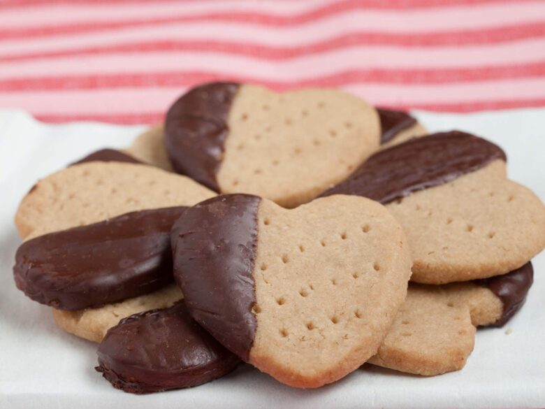 finished chocolate dipped shortbread cookies.