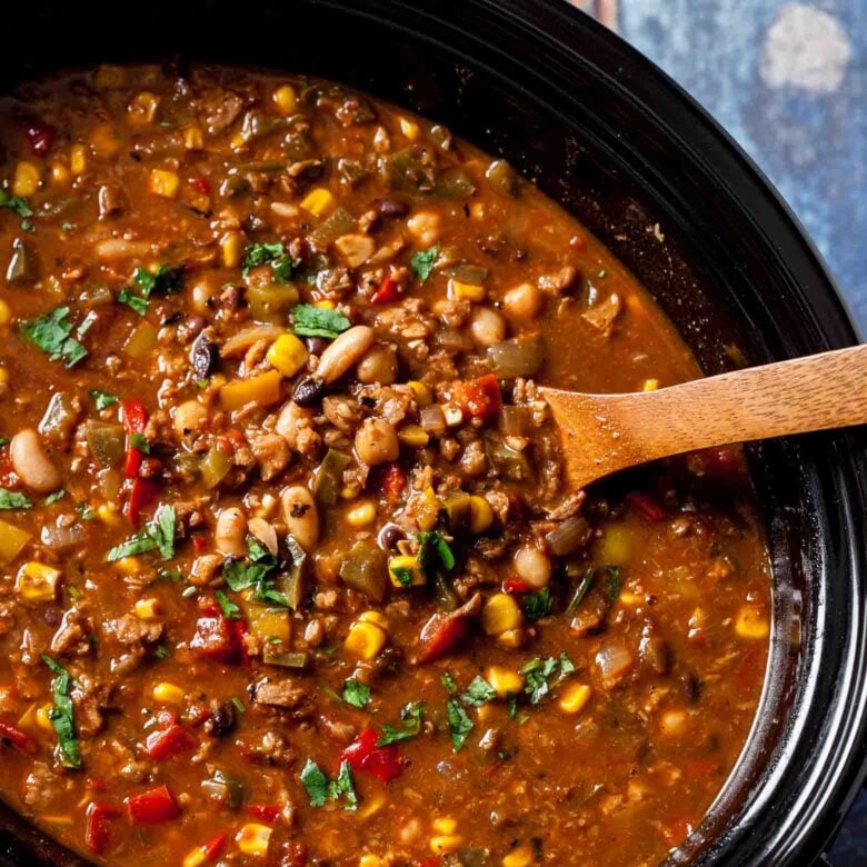 vegetarian chili in slow-cooker.