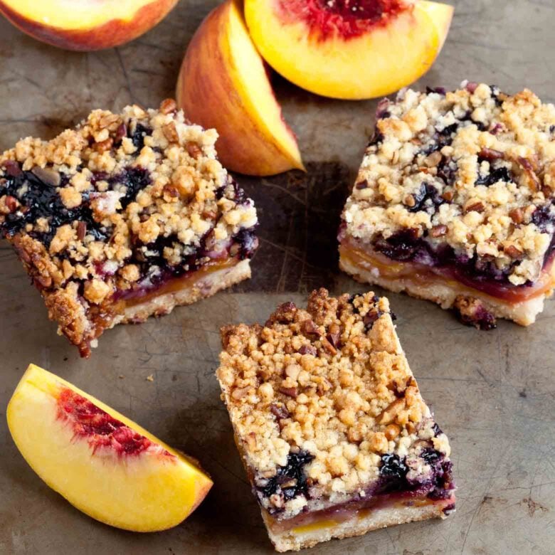 peach blueberry crumb bars sliced.
