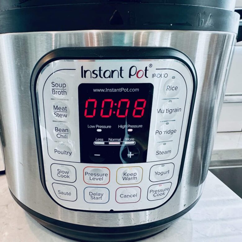 instant pot set timer.