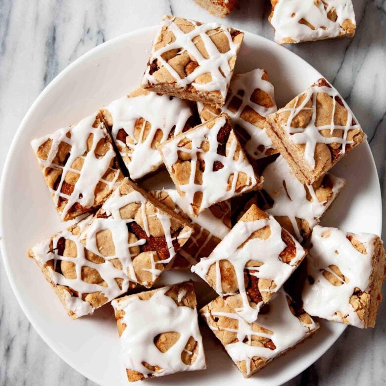 Snickerdoodle bars in a white plate.