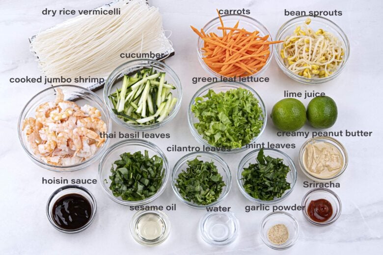 Ženklinti ingredientai, reikalingi „Spring Roll Bowl“ gamybai.